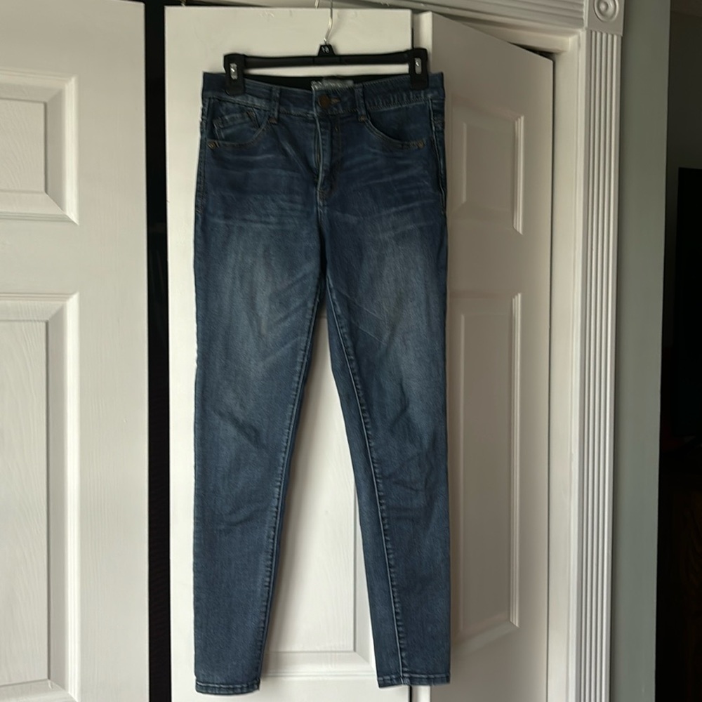 Wit and wisdom size 2 slim jeans